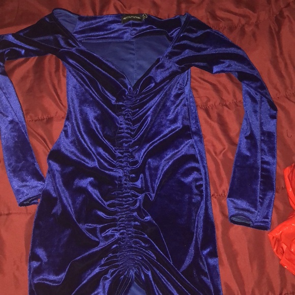 Dress - Picture 1 of 3